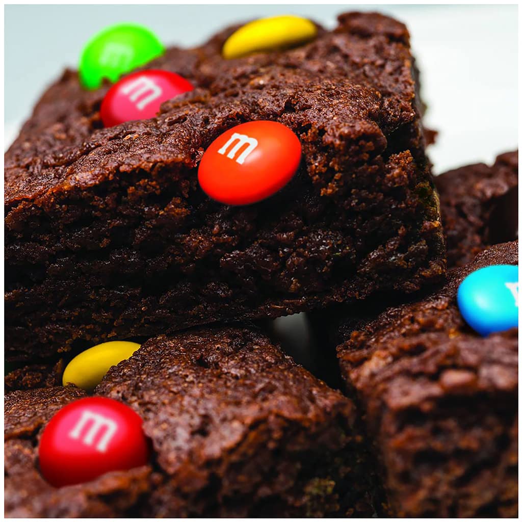 M&M’S Peanut Milk Chocolate Candy, Celebration Size Share Bag, 1kg – Bulk Party Candy for Sharing, Events, Movie Nights & Holidays